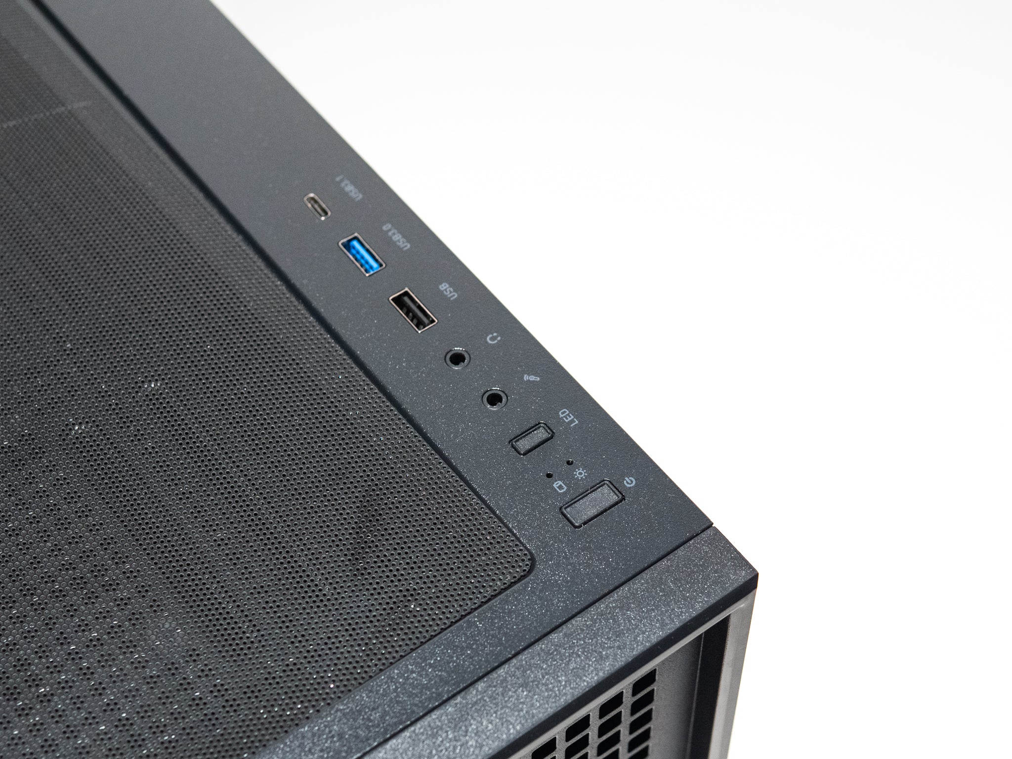 M1 Flow - mATX (ATX Mid-Tower) - High Airflow Case