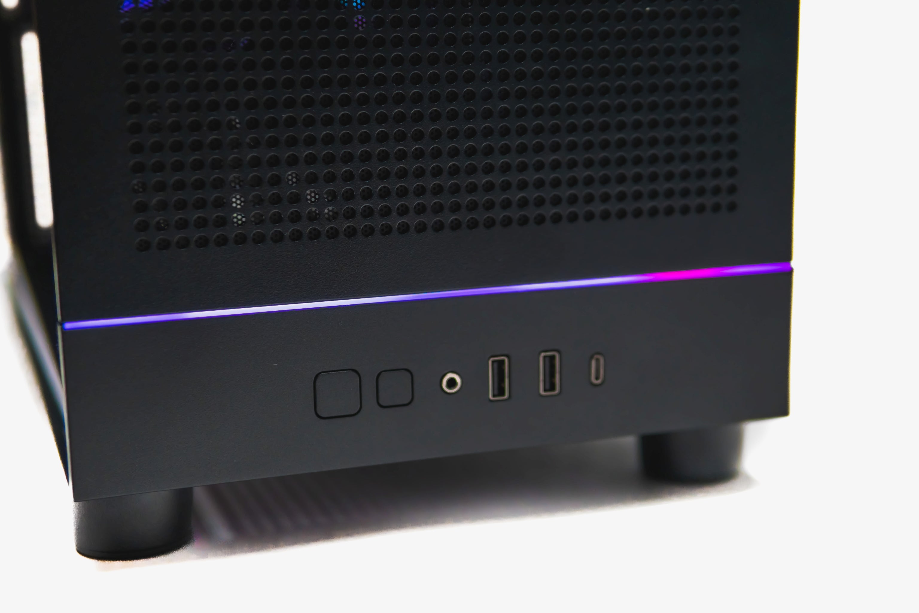 S1 Mini - AMD Essentials - Nvidia RTX 5070TI 16GB GDDR7