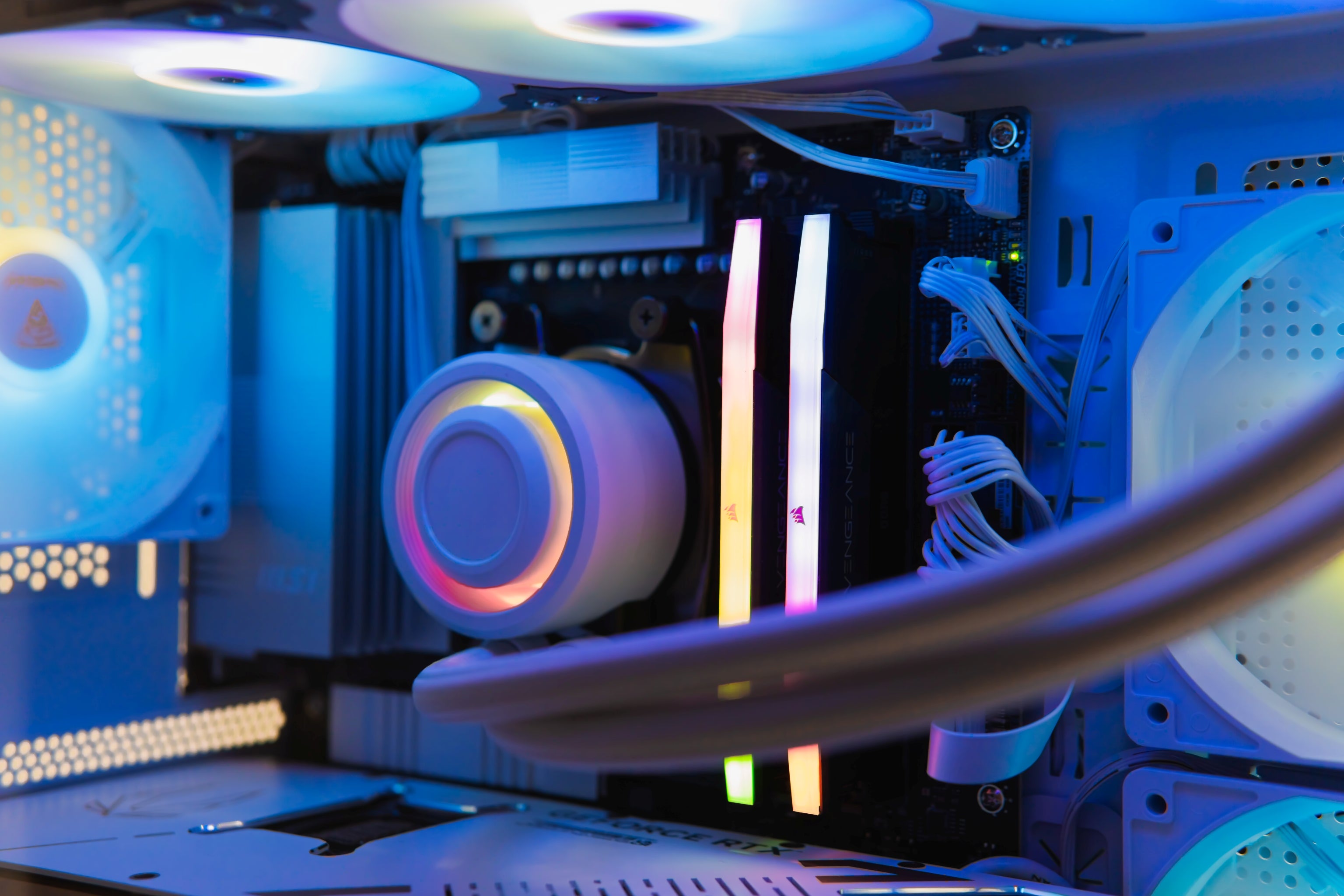 P1 - Intel Arctic - AMD RX 9070XT 16GB GDDR6