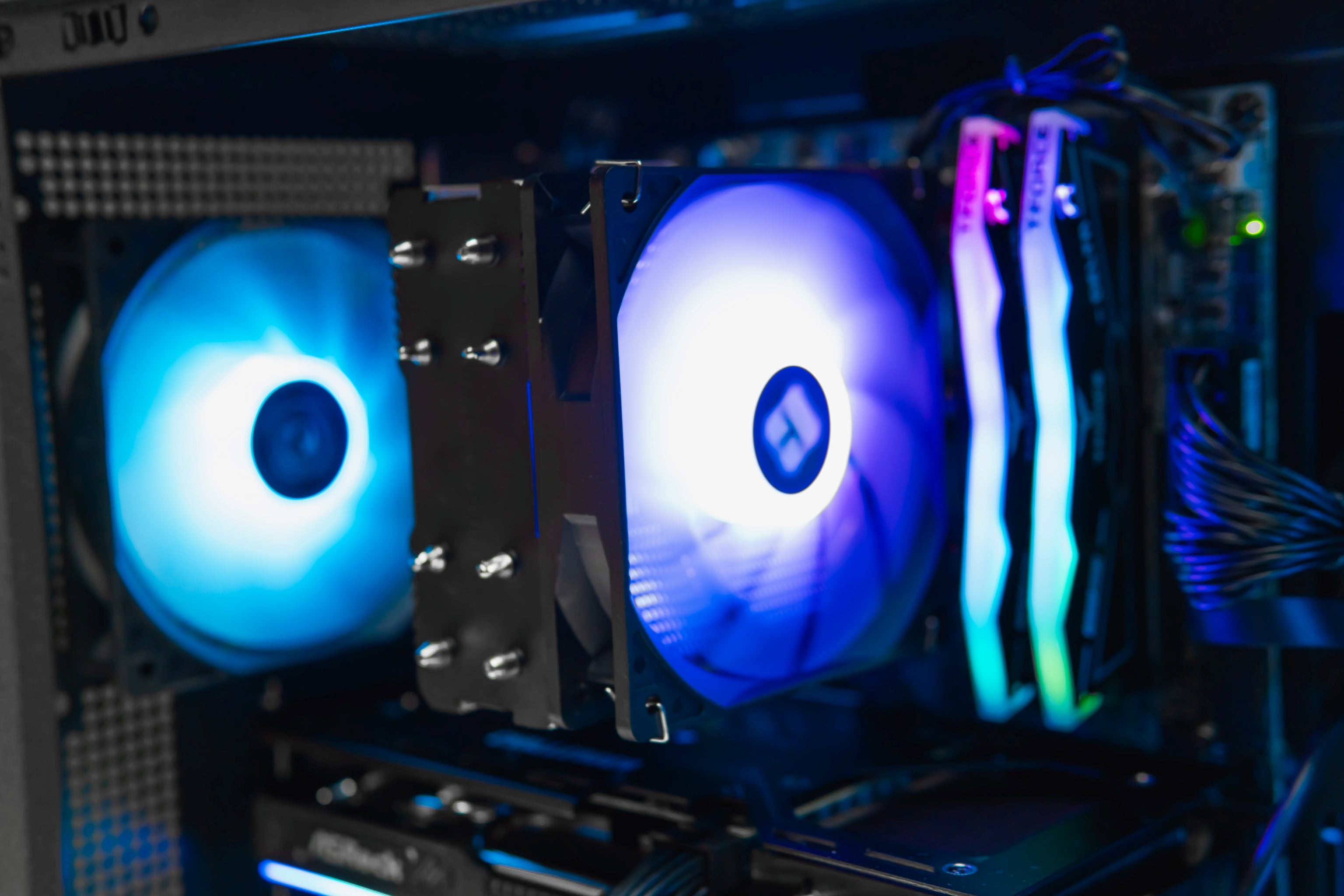 M1 Flow - Eco - AMD RX 9070XT 16GB GDDR6